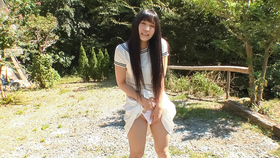 Strong outdoor sensations for horny Yui Kasugano